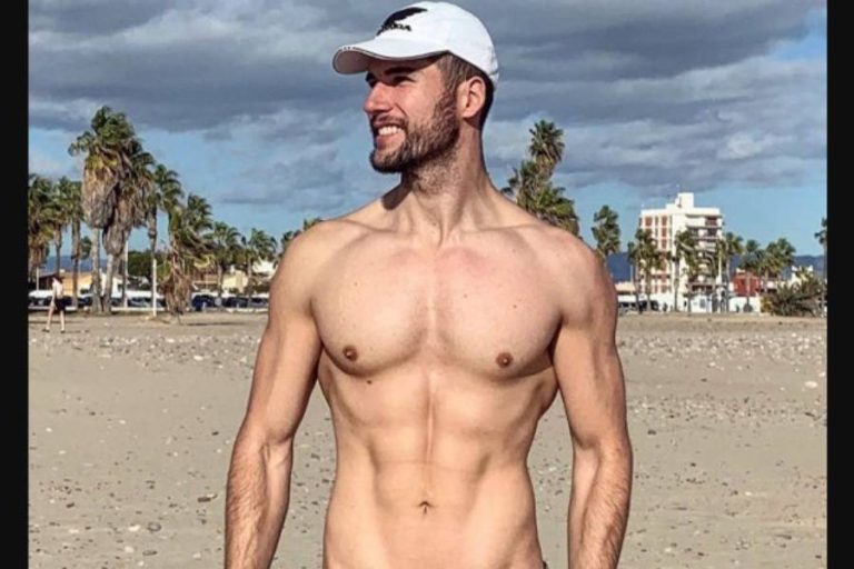 Adrián Herrero, un influencer fitness que brinda asesoría las 24 horas del día